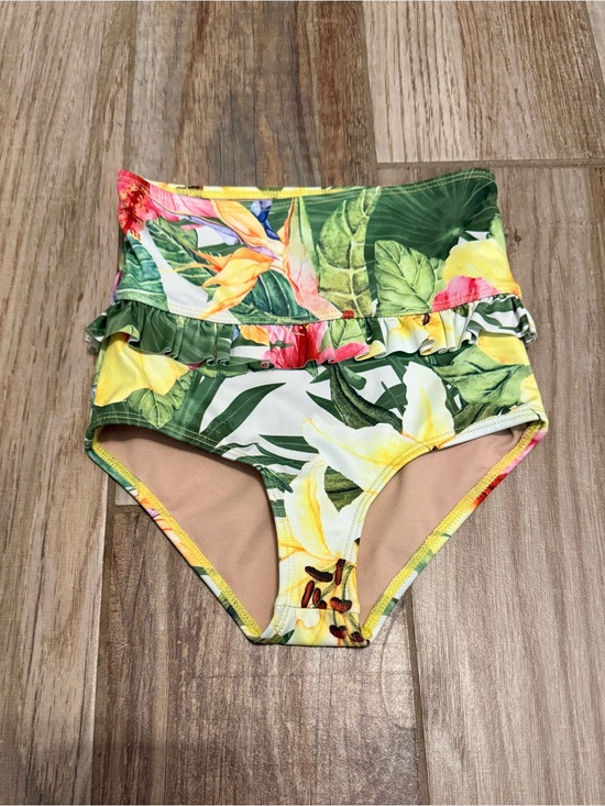 Kortni Jeane Other - Kortni Jeane Mini Tropical Floral Mid Ruffle Swim Bottoms